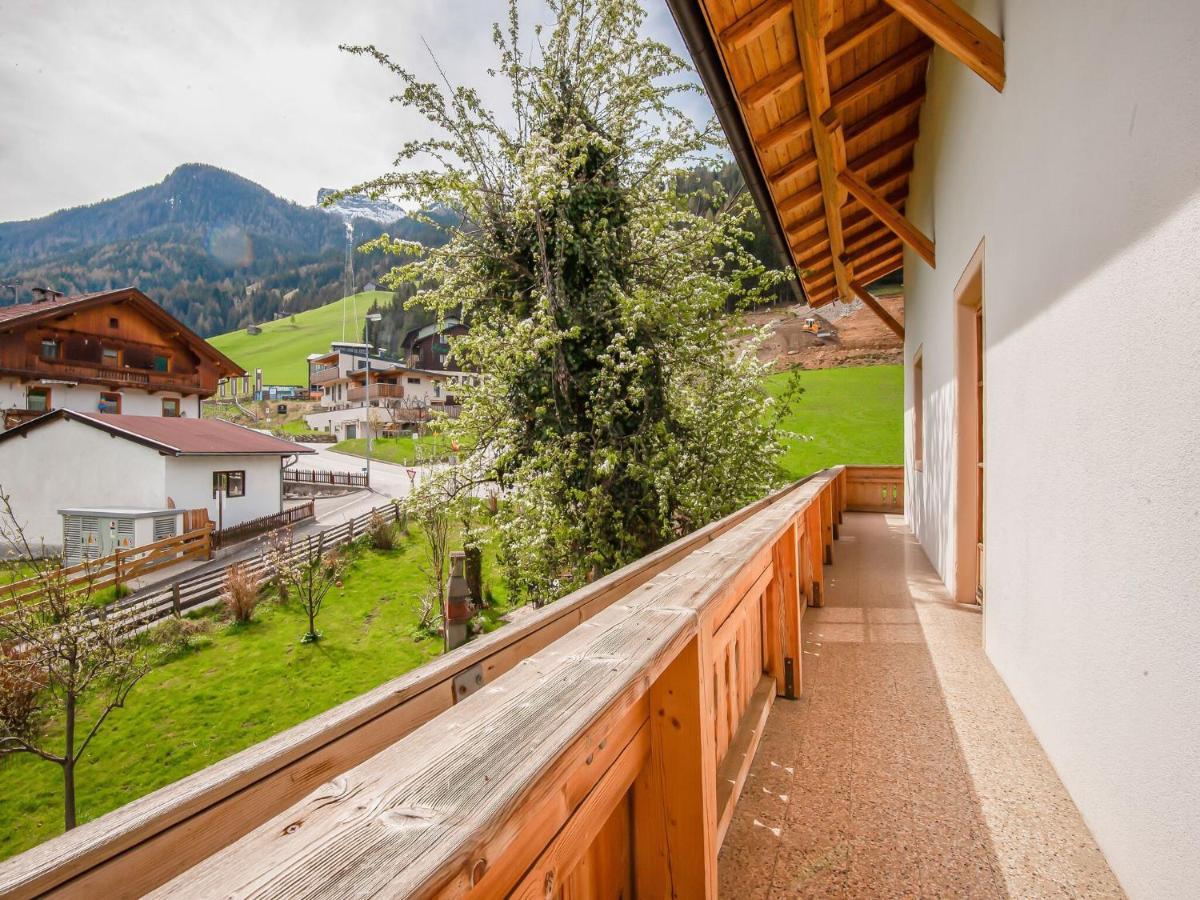 Attractive Apartment In Hainzenberg With Ski Room Eksteriør billede