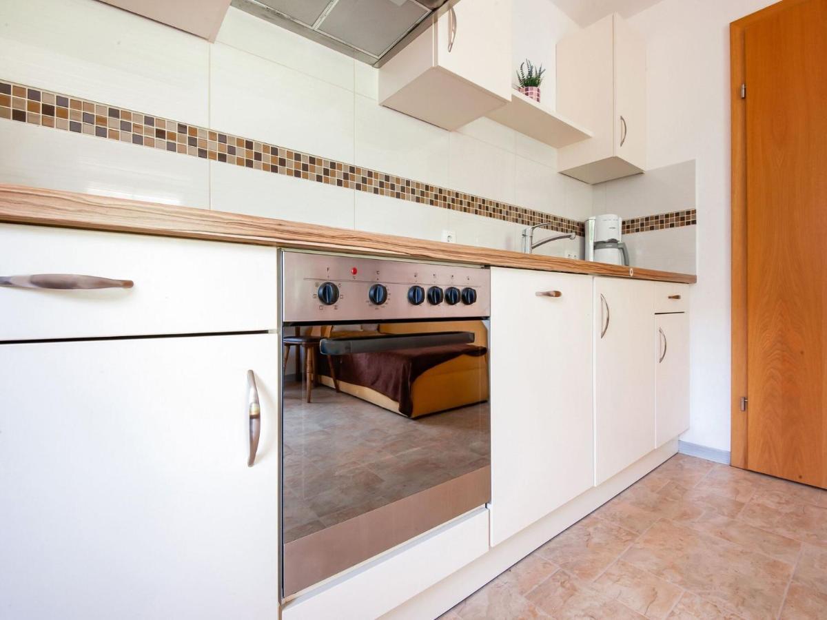 Attractive Apartment In Hainzenberg With Ski Room Eksteriør billede