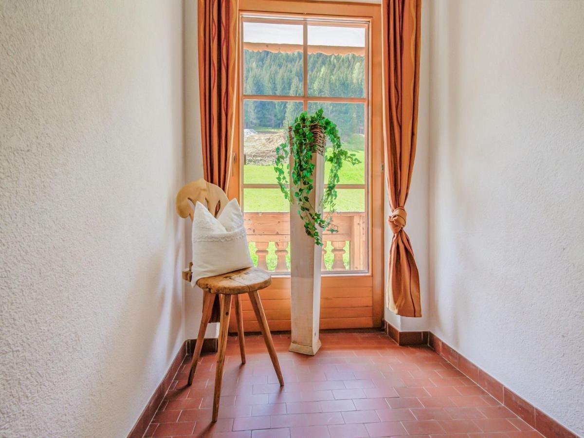 Attractive Apartment In Hainzenberg With Ski Room Eksteriør billede