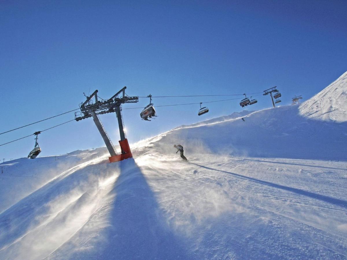 Attractive Apartment In Hainzenberg With Ski Room Eksteriør billede