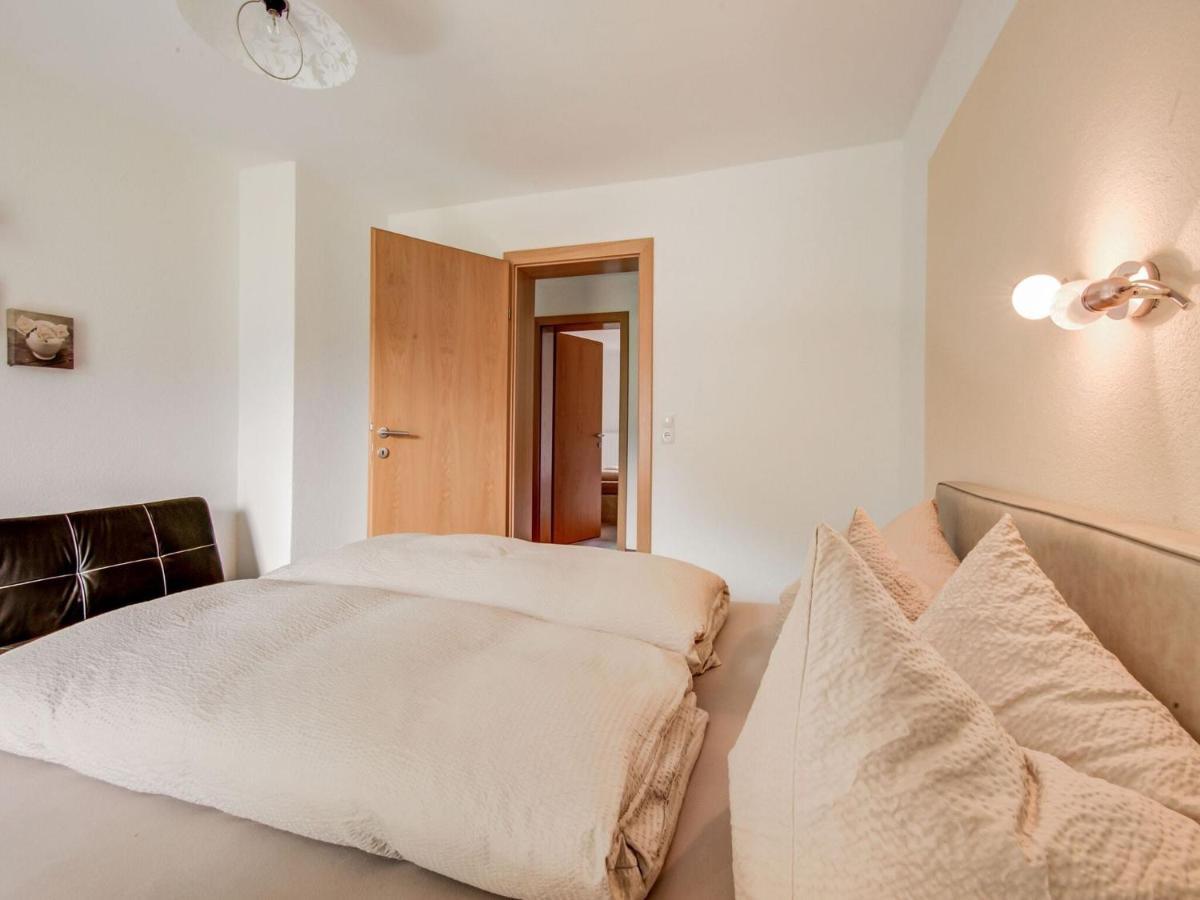 Attractive Apartment In Hainzenberg With Ski Room Eksteriør billede